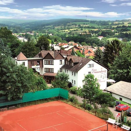 Akzent Hotel Haus Sonnenberg Schotten Bagian luar foto