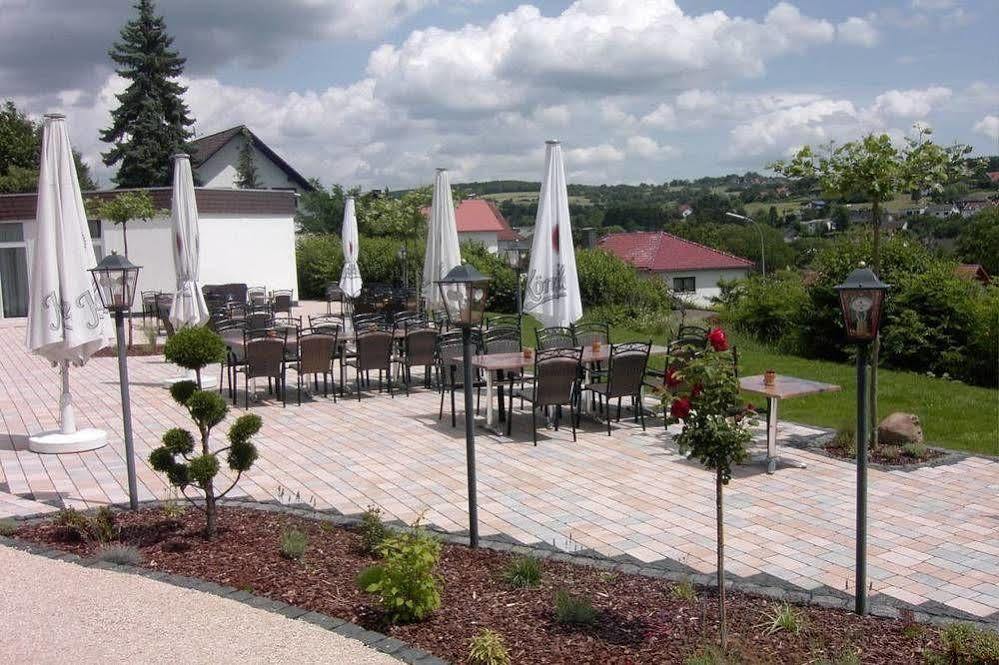 Akzent Hotel Haus Sonnenberg Schotten Bagian luar foto