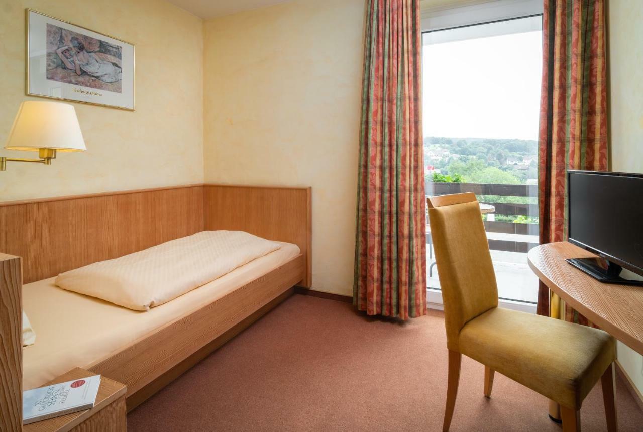 Akzent Hotel Haus Sonnenberg Schotten Bagian luar foto