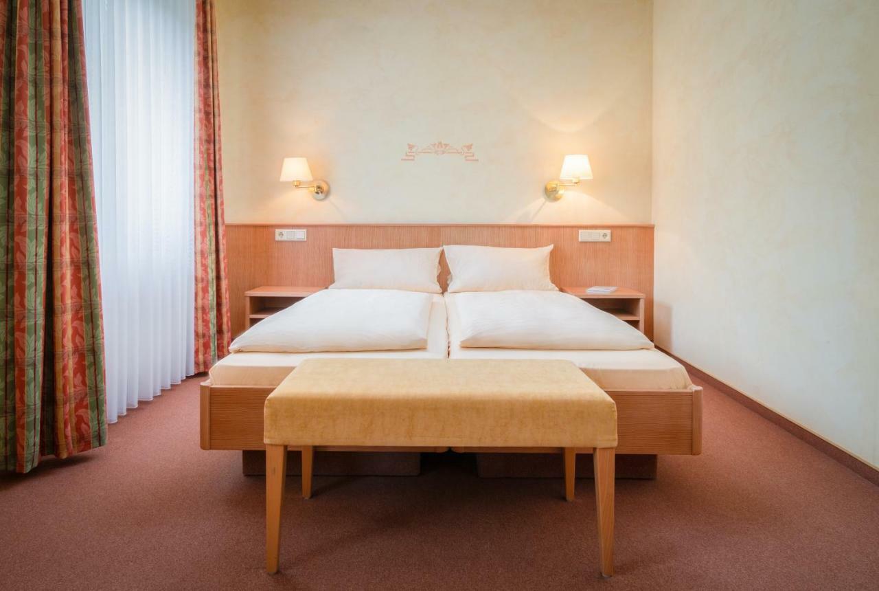 Akzent Hotel Haus Sonnenberg Schotten Bagian luar foto