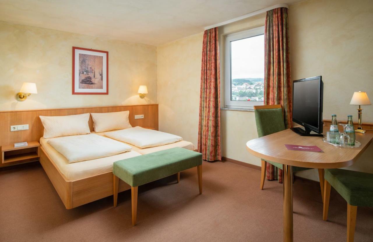 Akzent Hotel Haus Sonnenberg Schotten Bagian luar foto